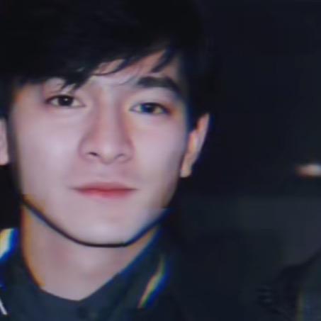 莫言.