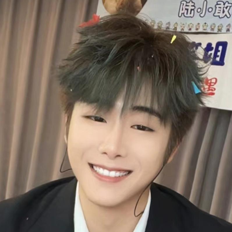 小小肖（使劲版）