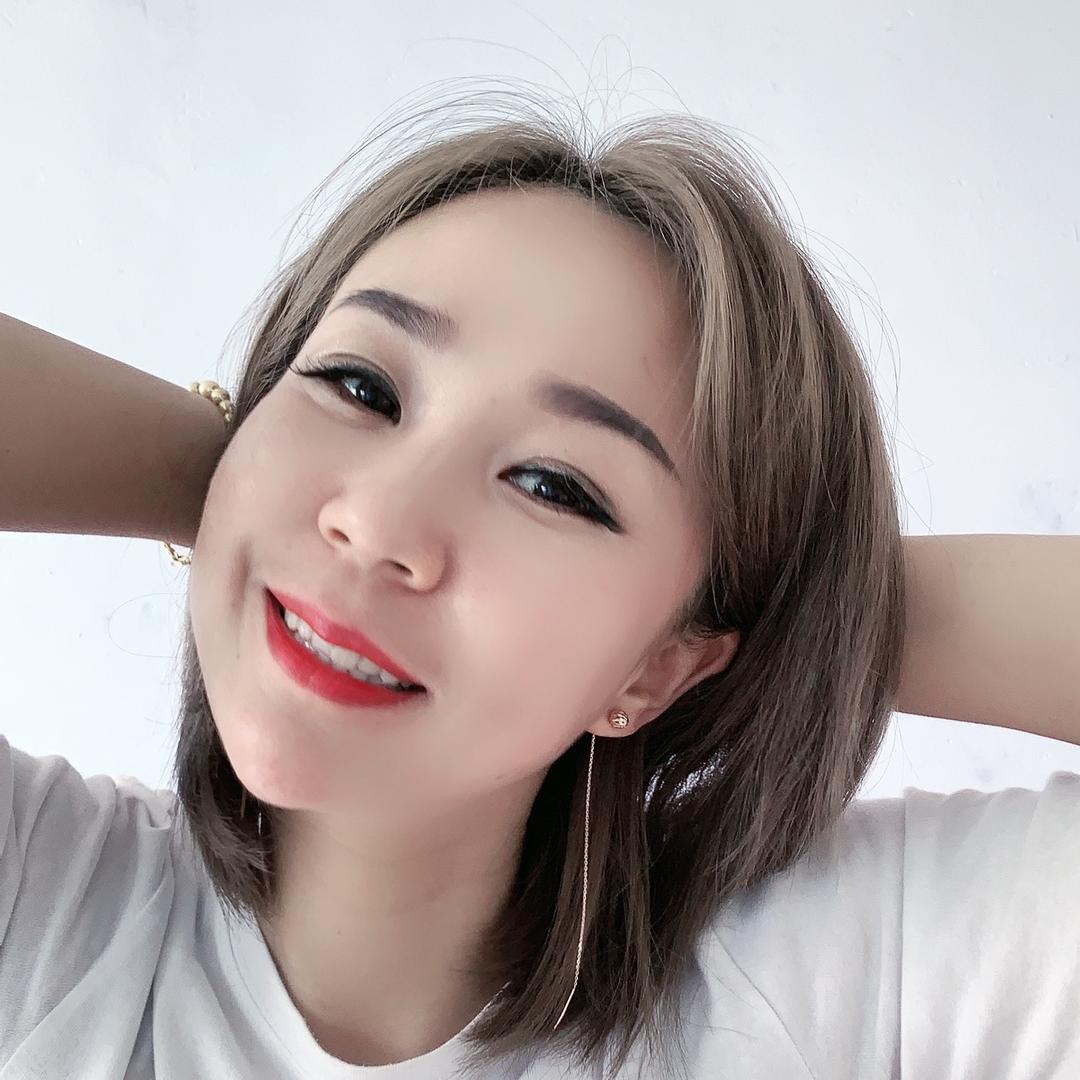 小洁子🦋