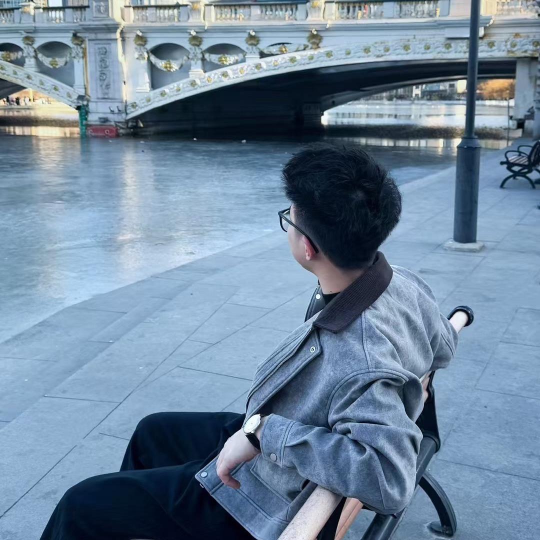 李大逸