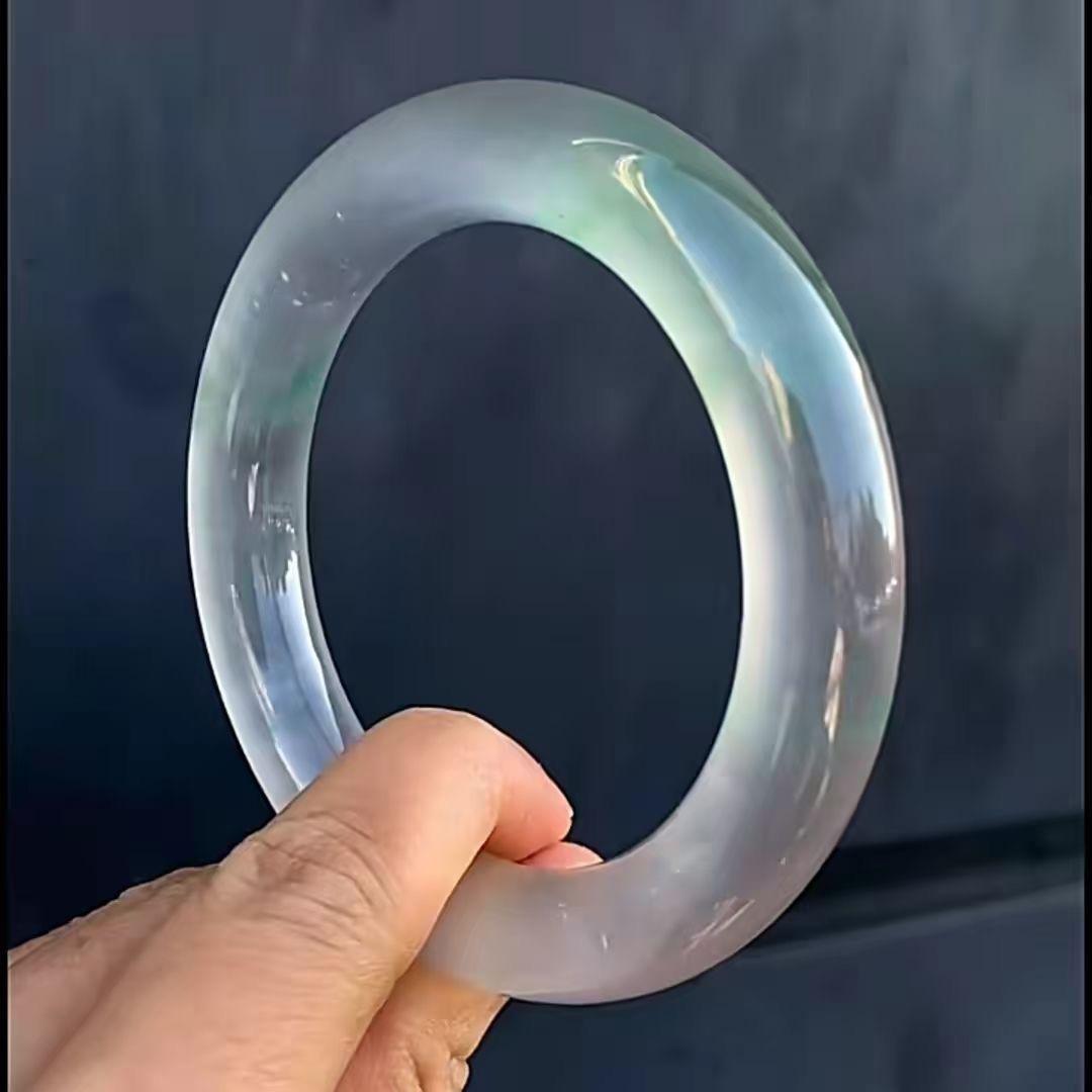 玉莹翡翠