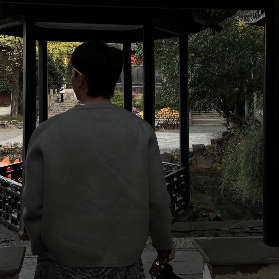 王卷卷（赤峰发型设计）