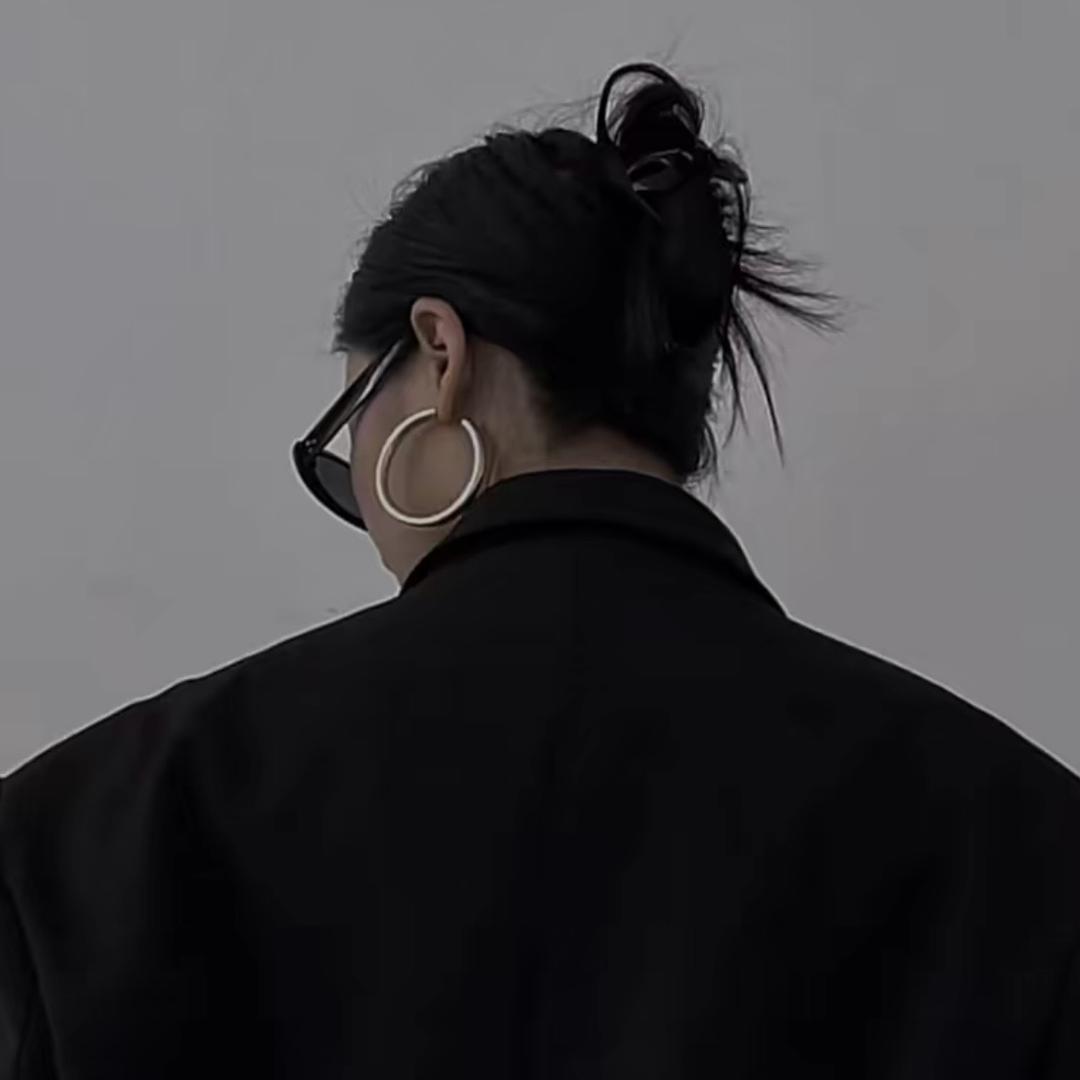 L、