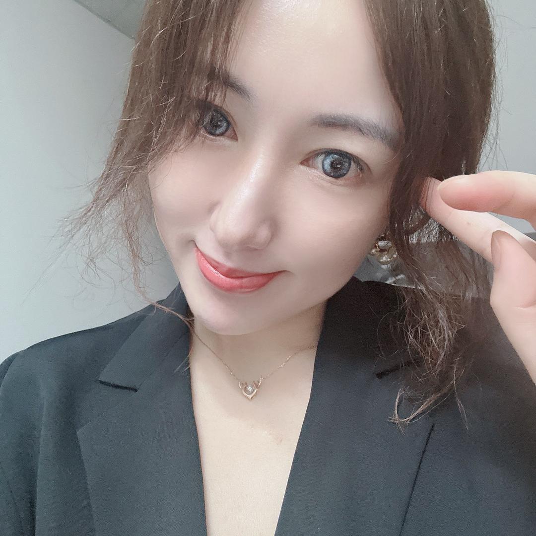 💋梨落吖