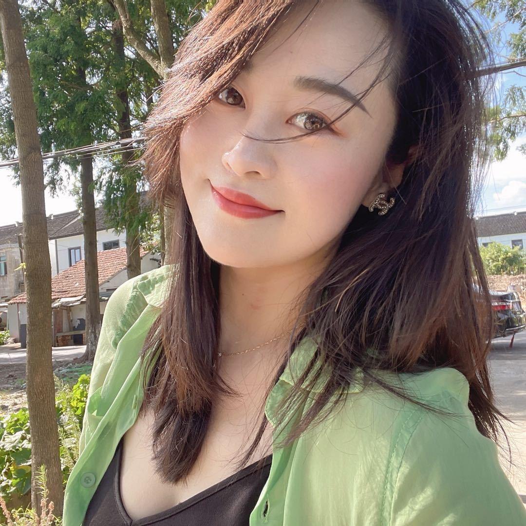 是秀秀吖～