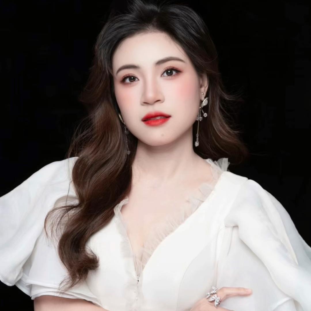Teacher 鐘教唱歌