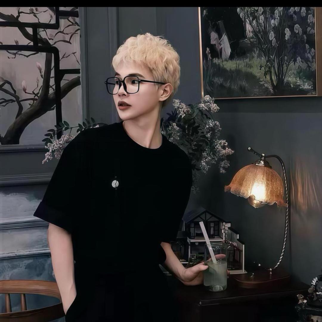 QIAOLA 乔拉-穿搭日记
