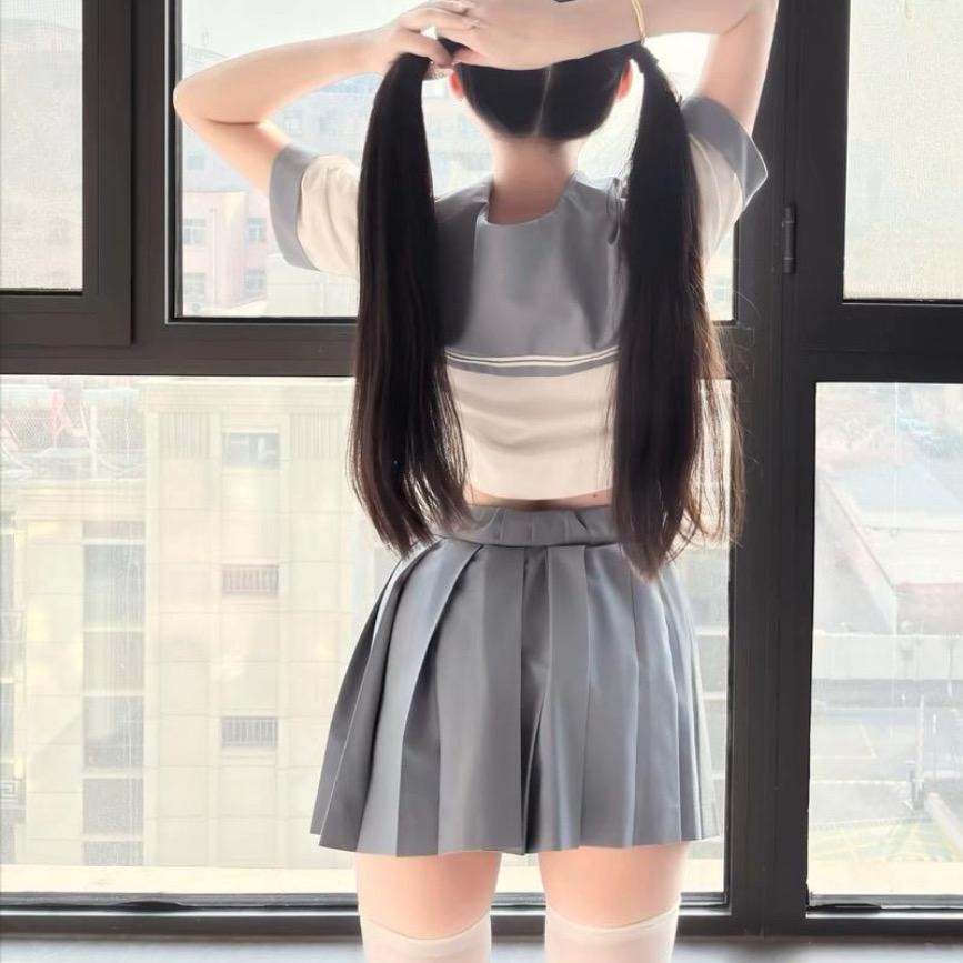抱抱奶盖