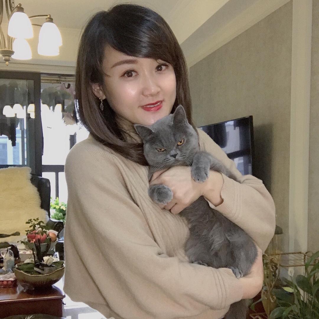🐱伊诺千金🐱