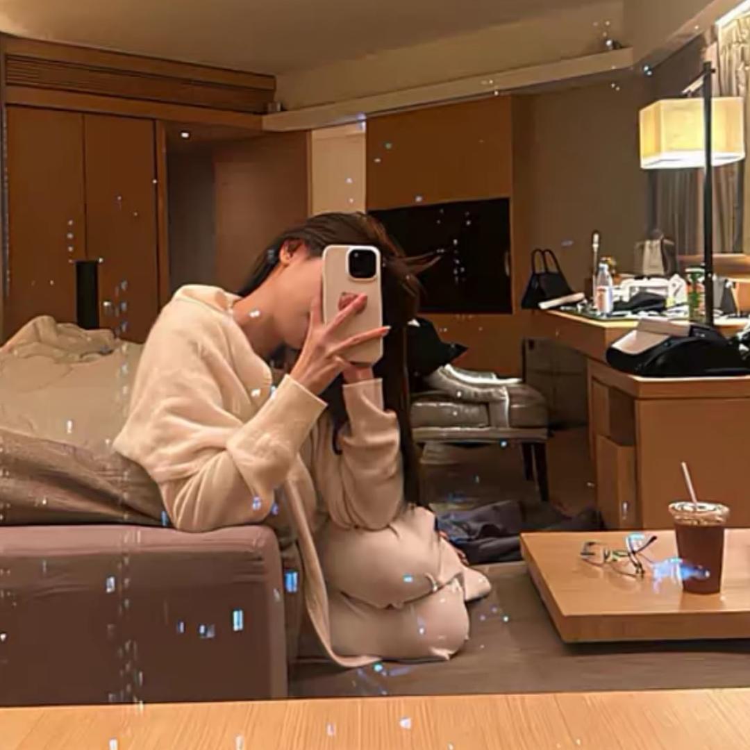 比较害羞'