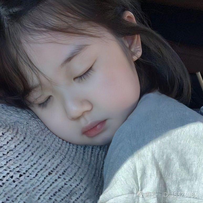 甜腻腻小孩