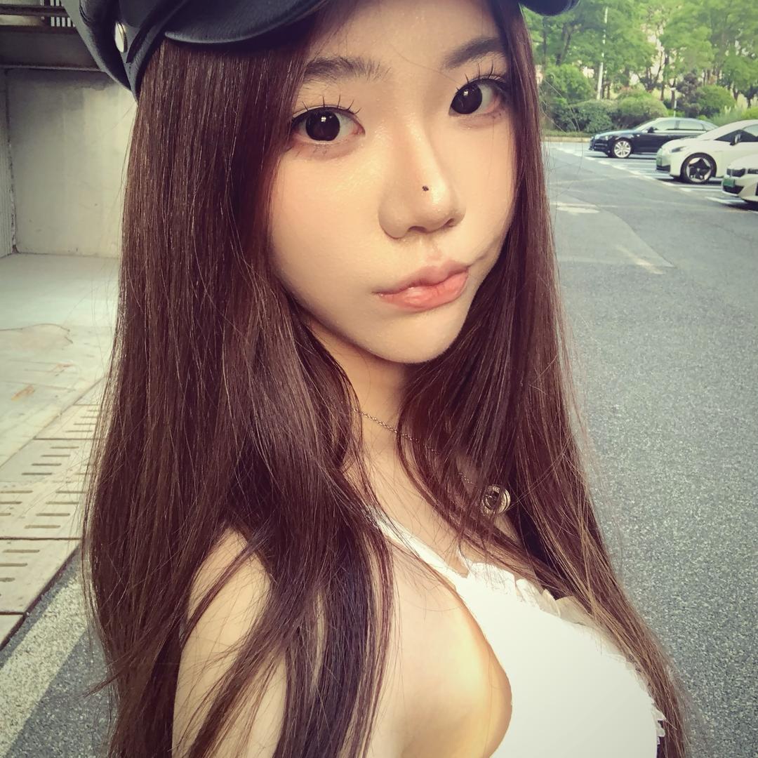 伊酱ovo