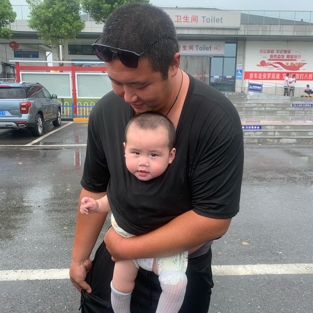 刘刘刘  农业服务