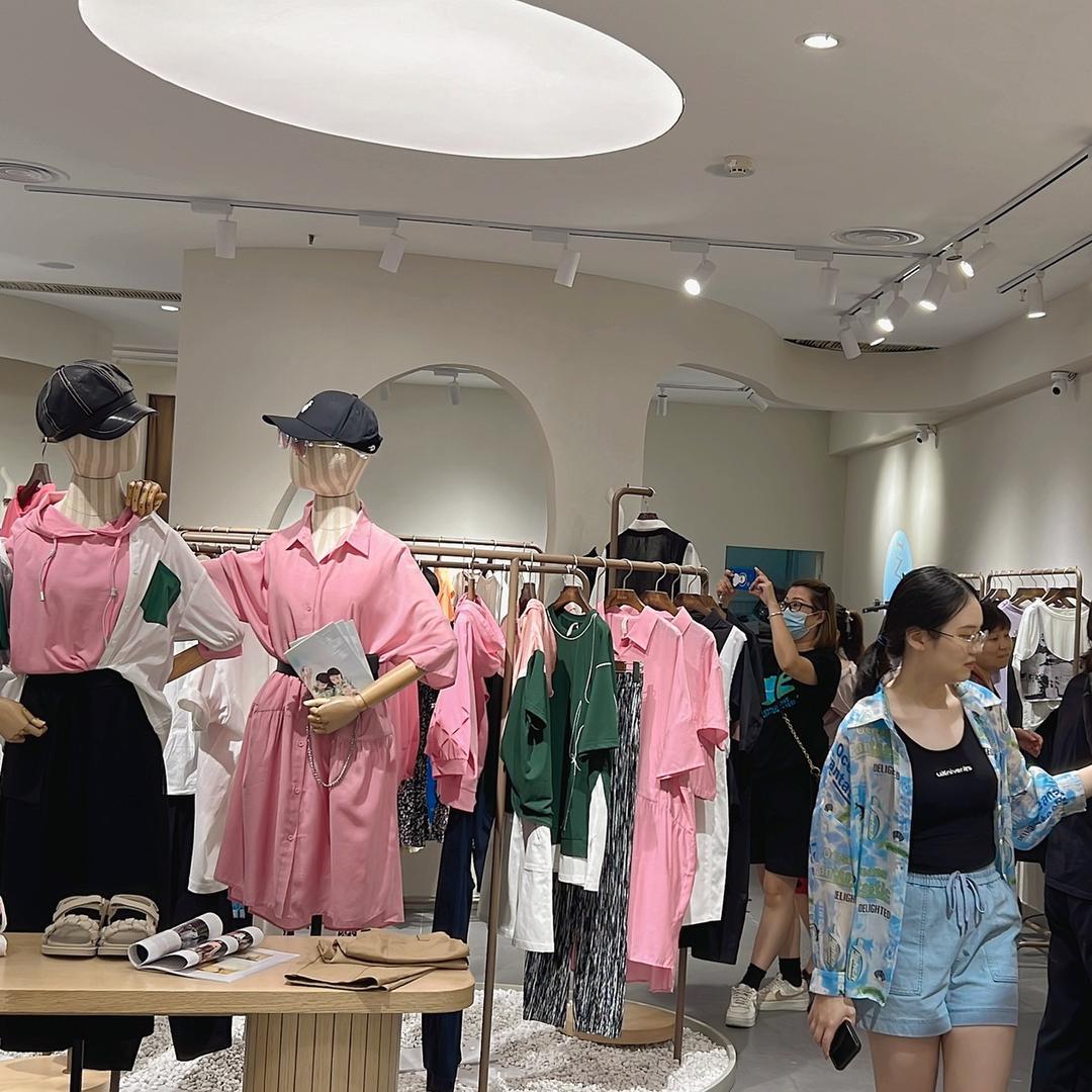刘红轻奢【品牌服饰】