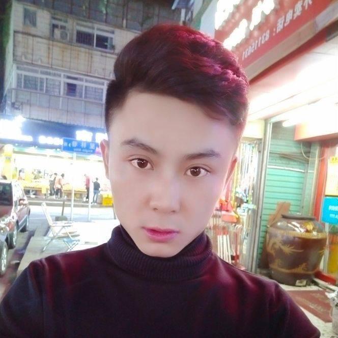 刘ℒ𝒾𝓊 ᥫᩣ