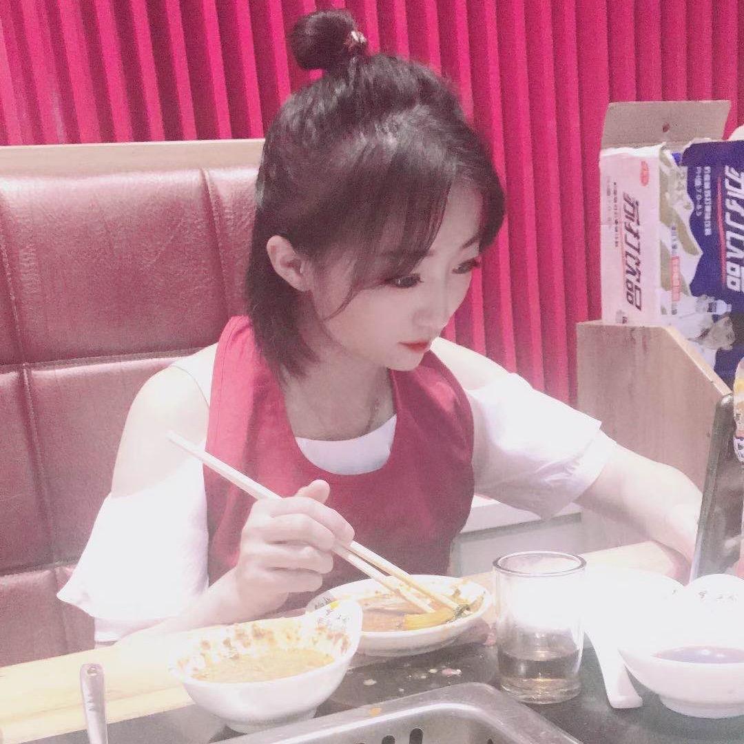 柒柒