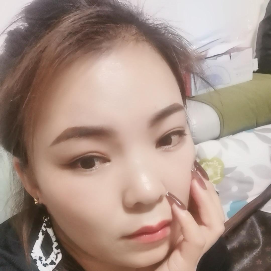 杯中烈酒🚬敬余生🌹🌹🌹