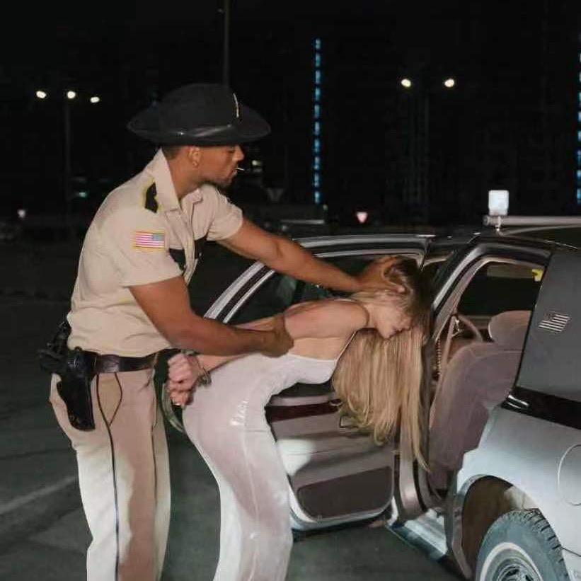 佃