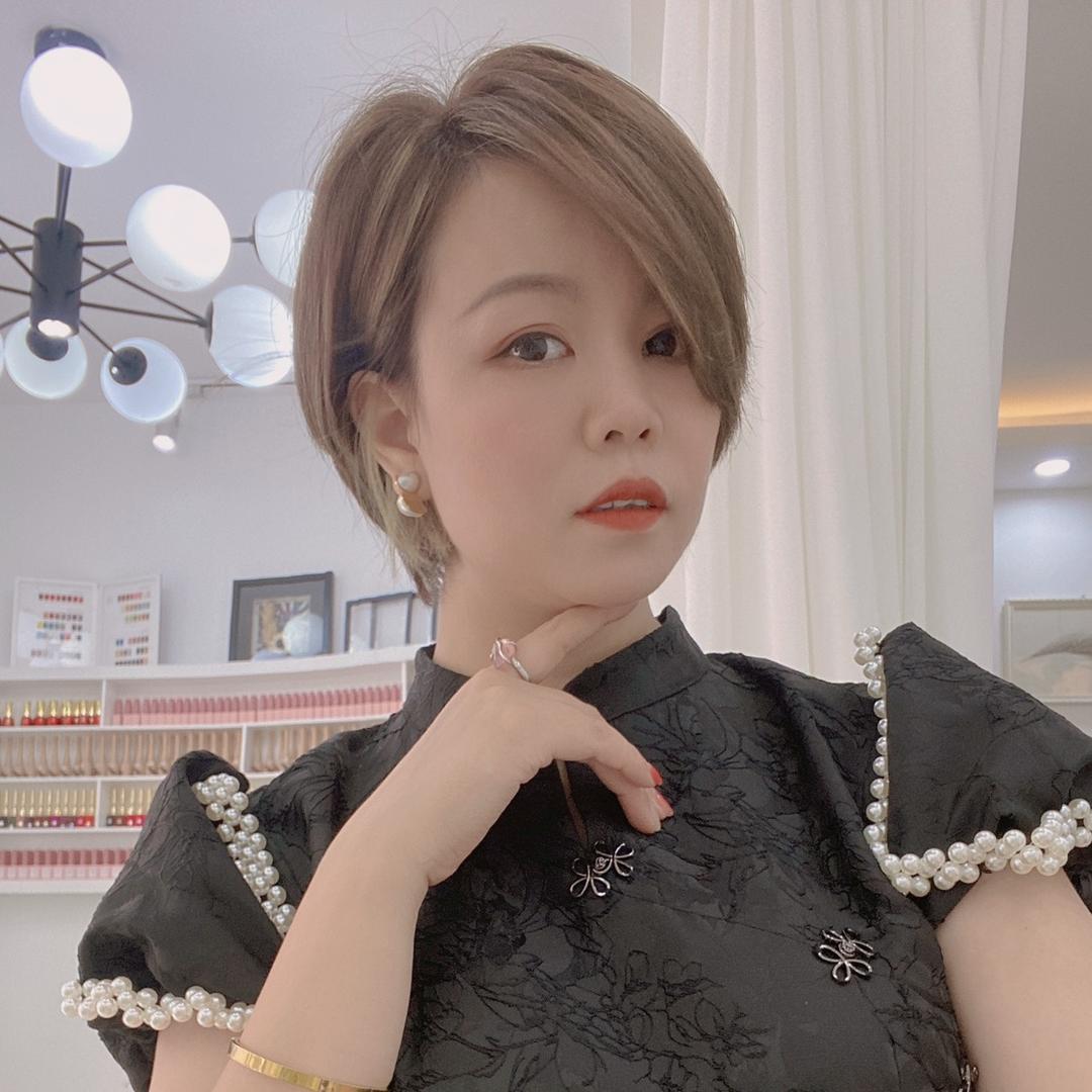 龙泉左茉一站式美甲美睫
