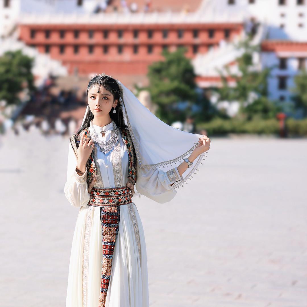 只昂张张✨