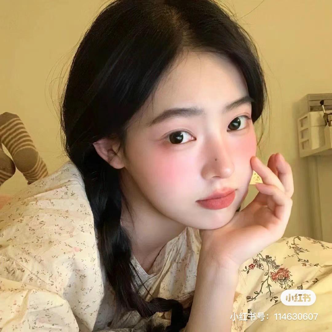 是七七呀