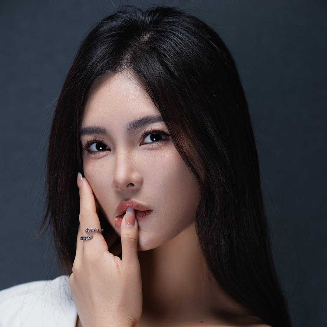 梁思佳
