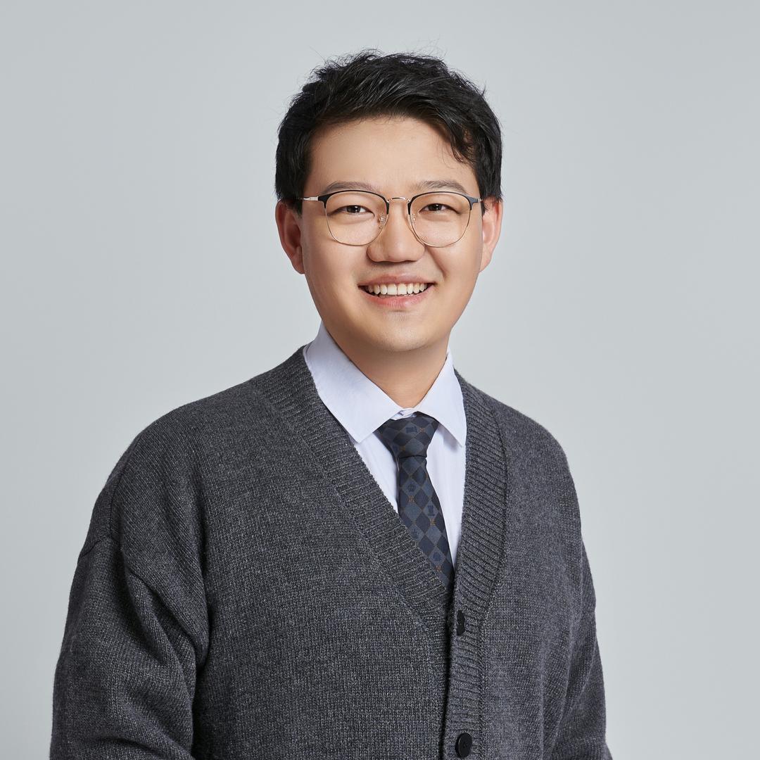 李曳白