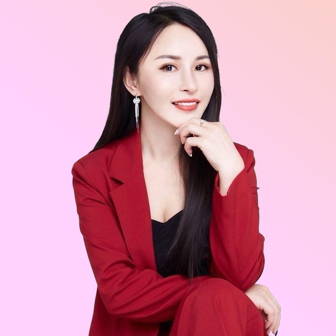 楚楚Li