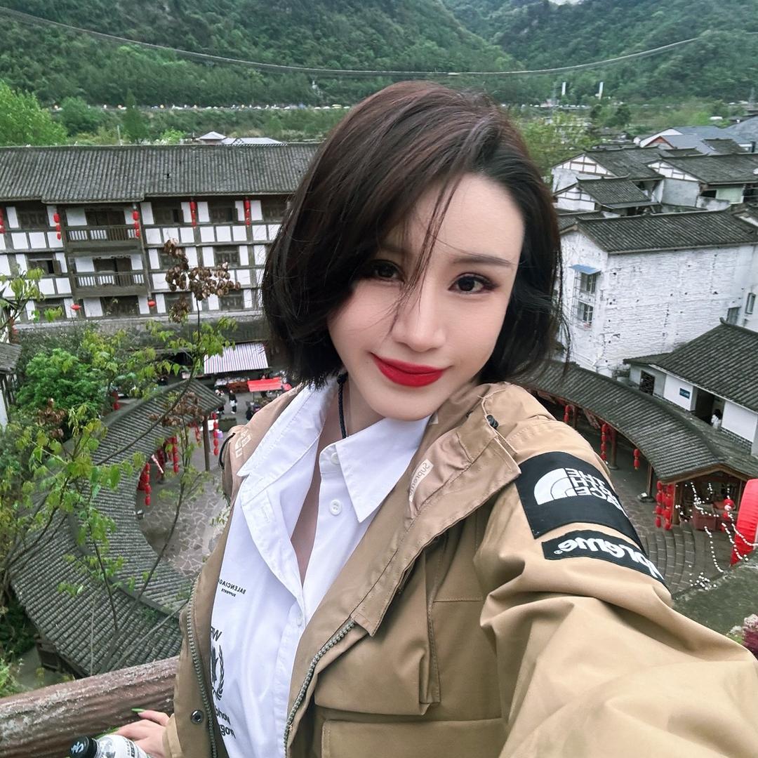 大李薇薇一米八