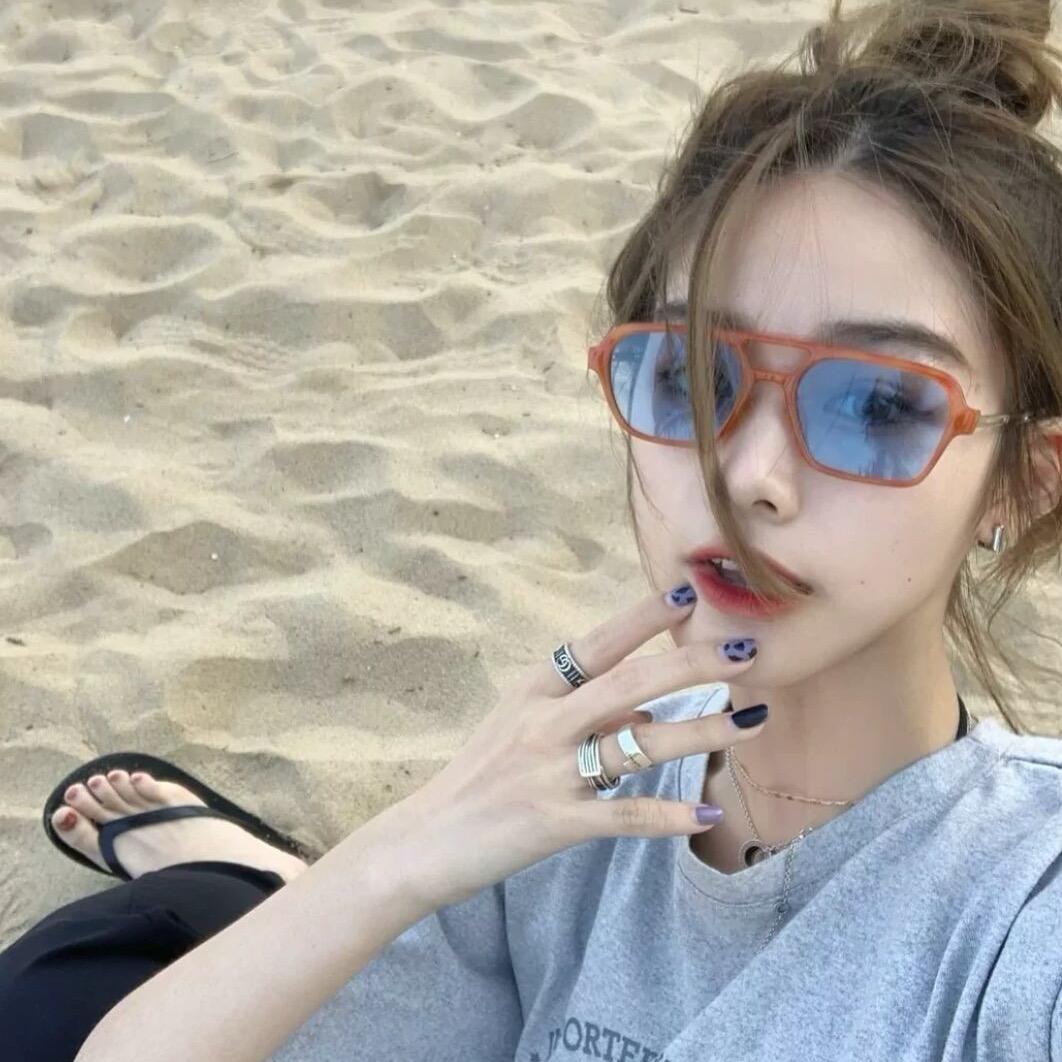 女 开