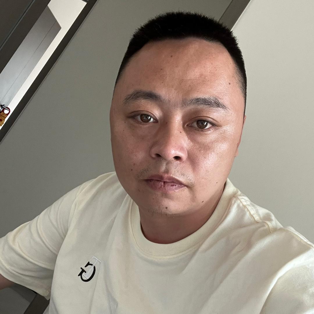 地摊战士.阿勇贸易
