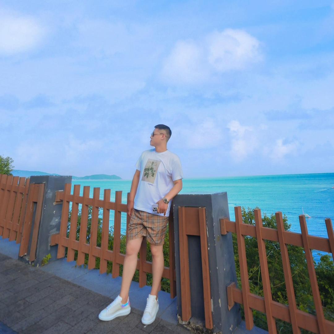 杨洋洋.