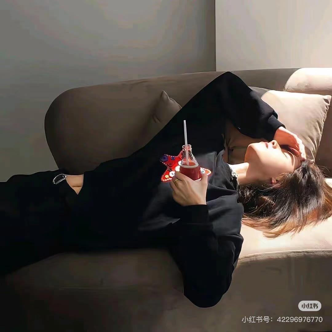 凌晨一点的小懒猫