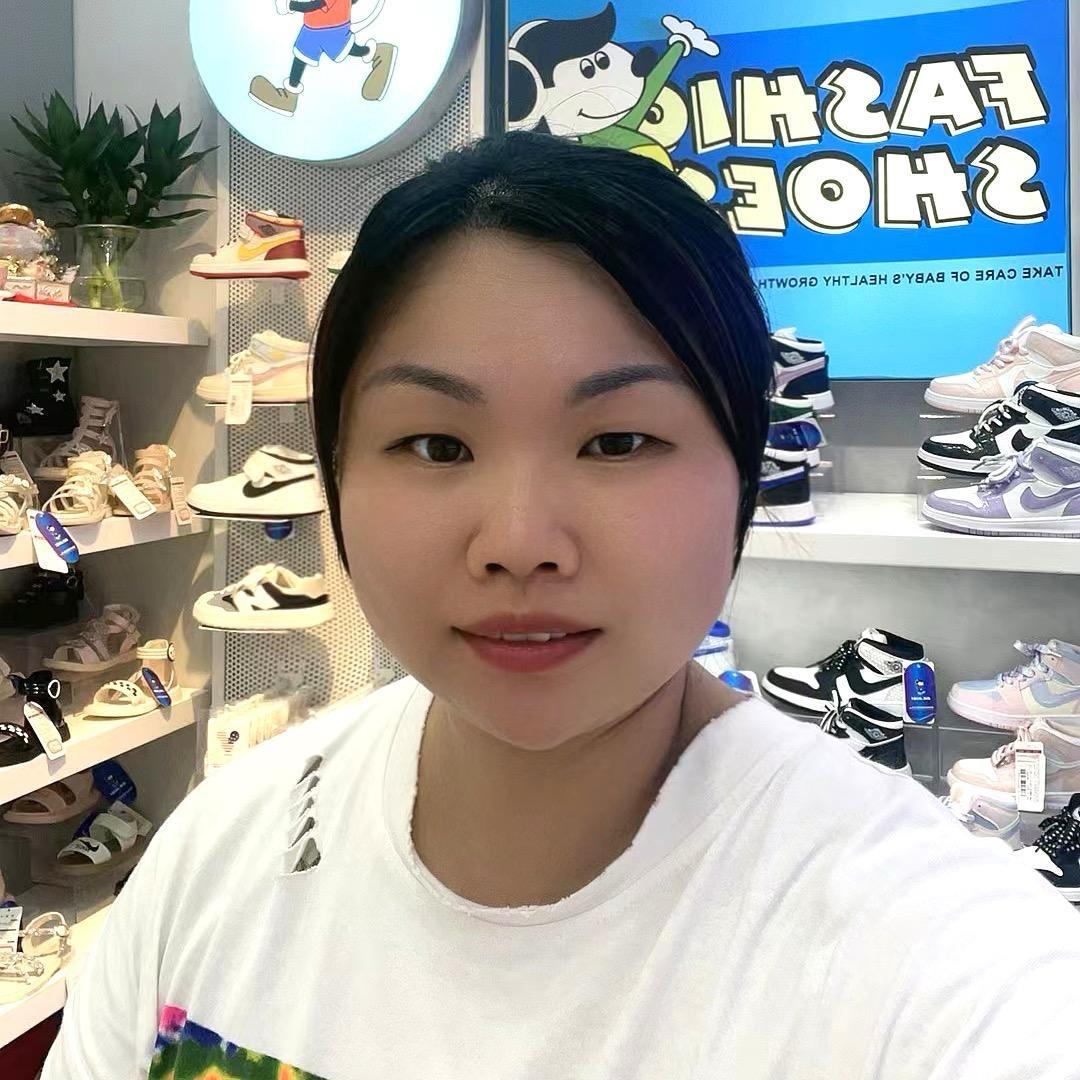 南宁童鞋批发-阿兰