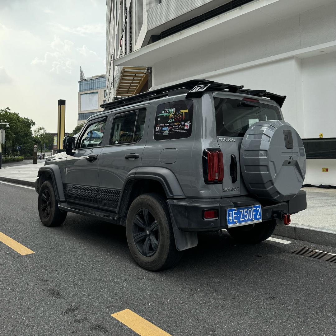 迅车侠坦克300车品