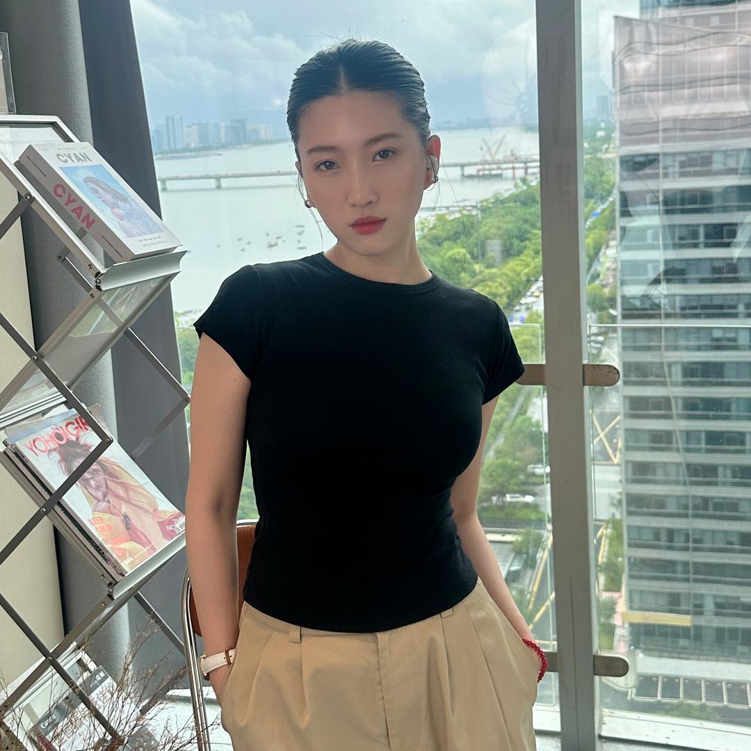 李萌萌呀