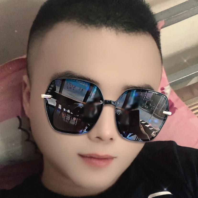 半江红