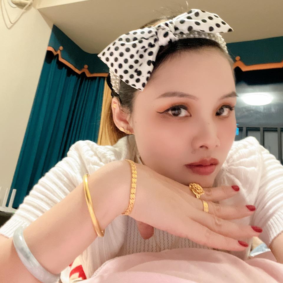 喜上眉梢