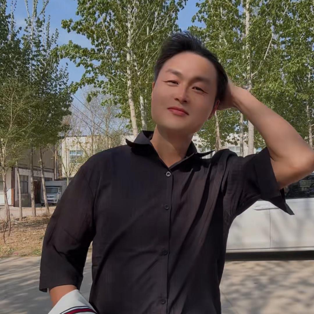麦克龙