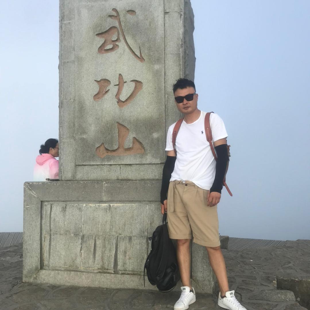 伟爵爷
