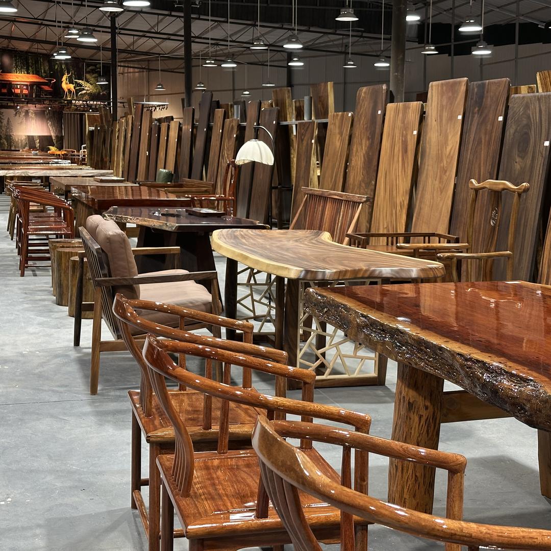 昆明华艺-实木大板家具基地