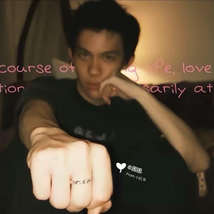 qJnM