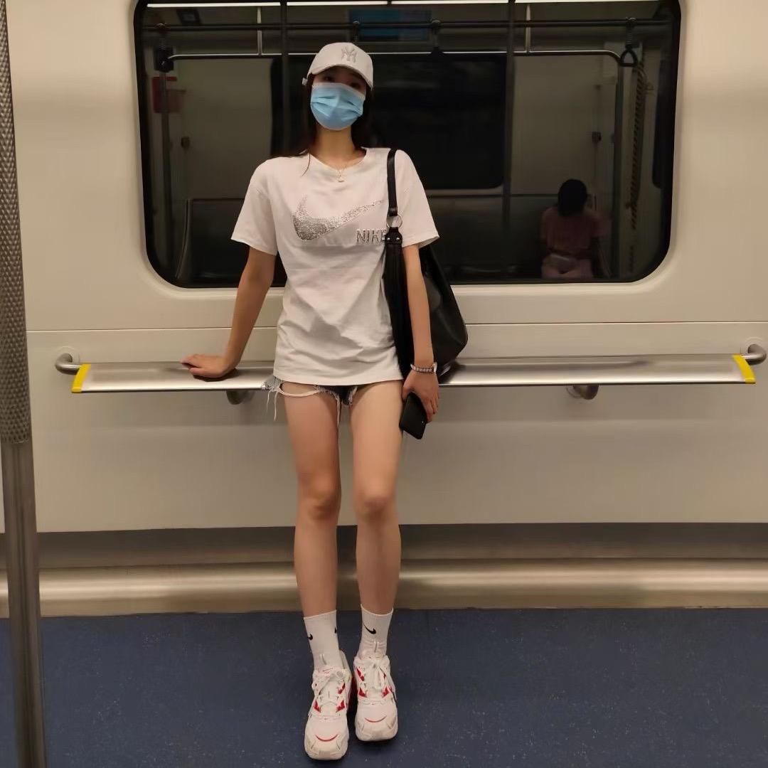 甜甜女装清仓号