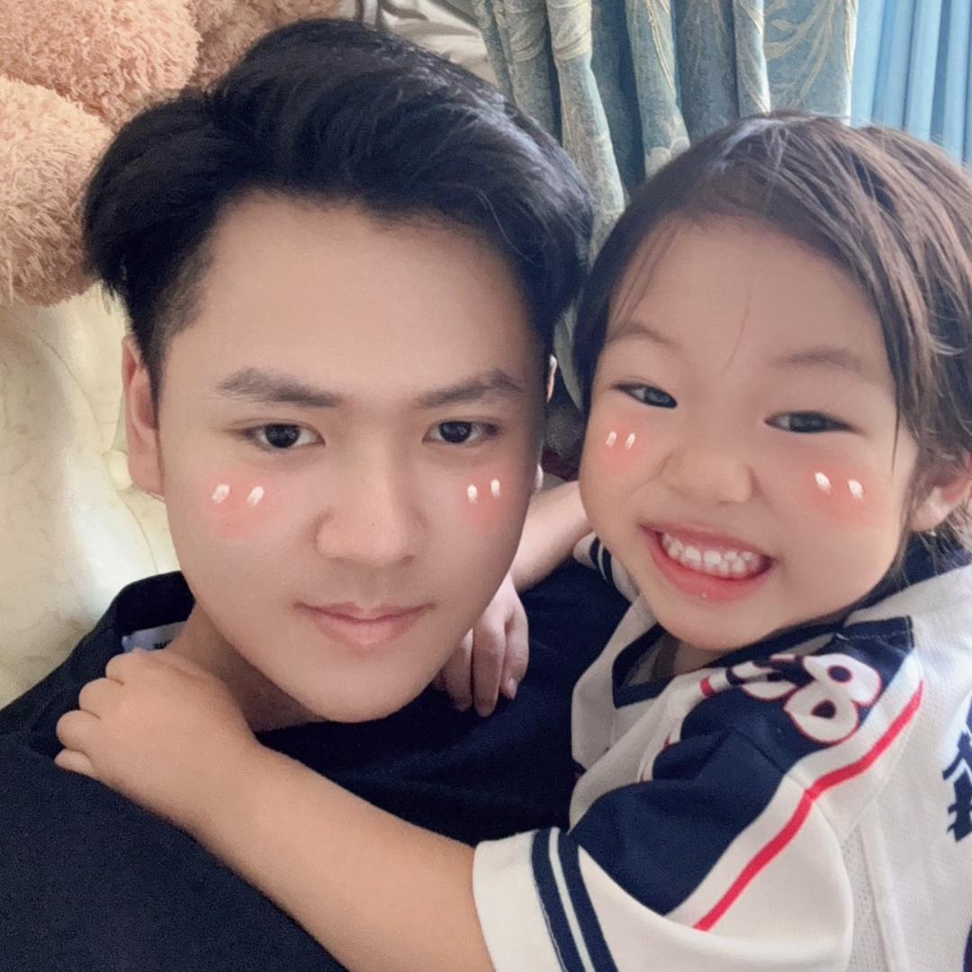 泓萱舅舅