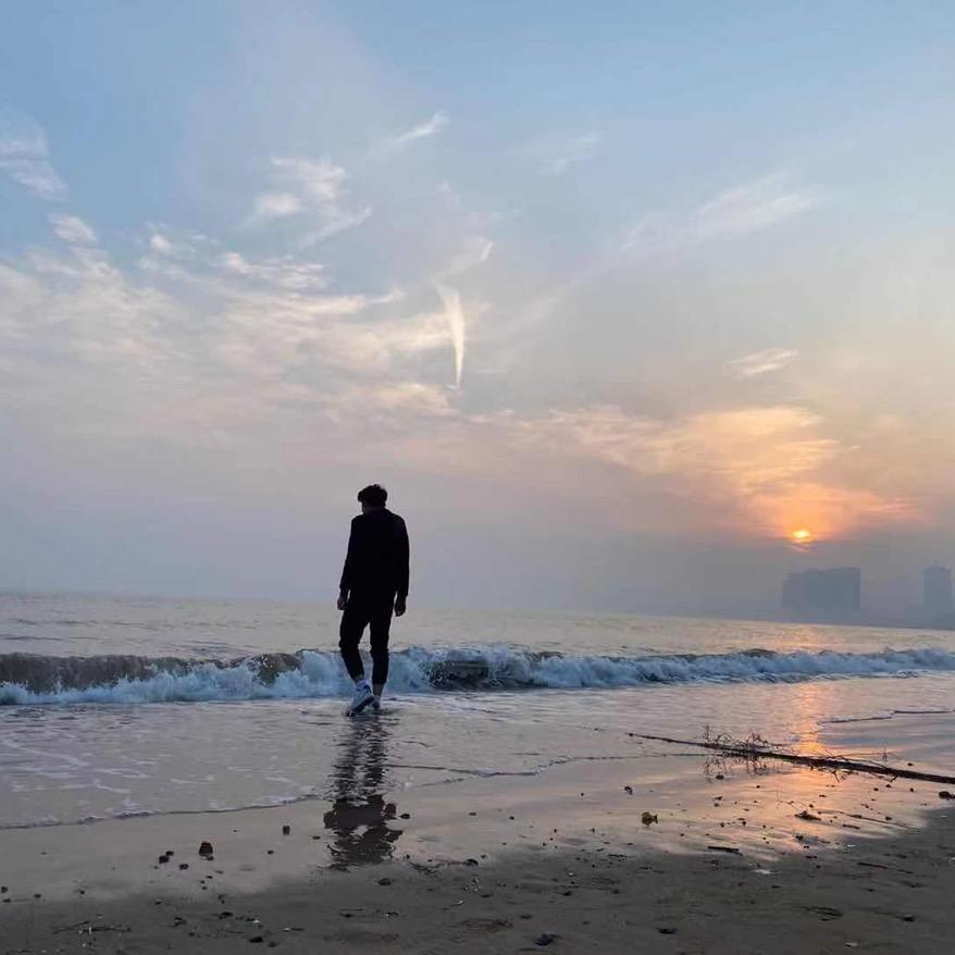 我姓蒋，却不会讲英语