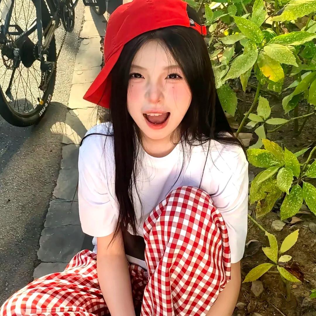 4 0