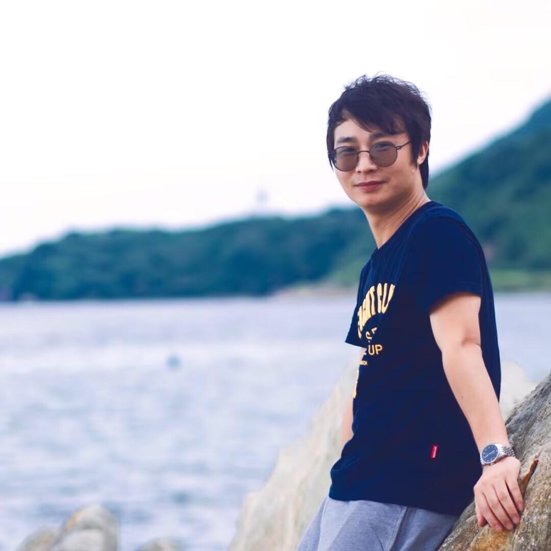 央美里海