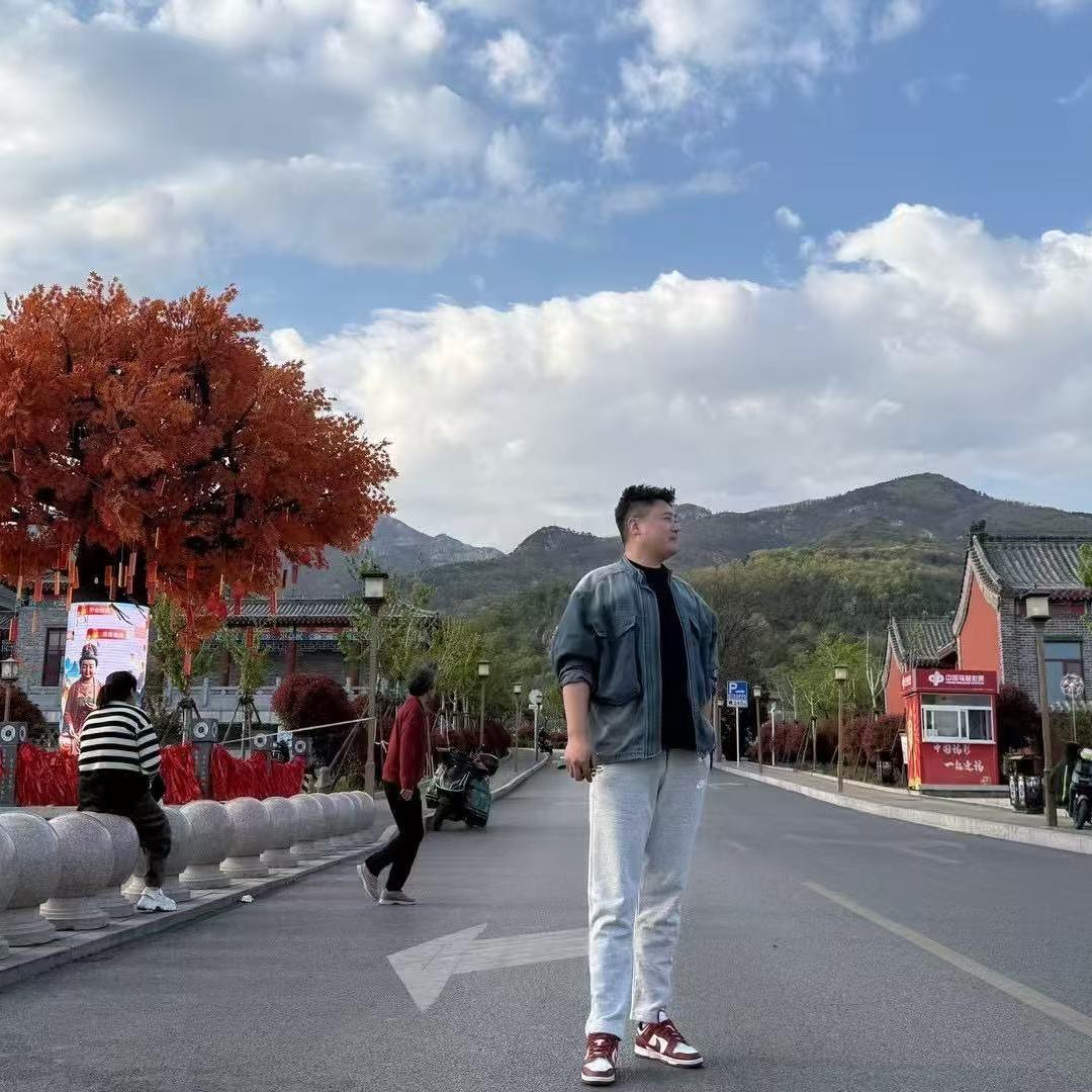 刚刚的毛孩子小院