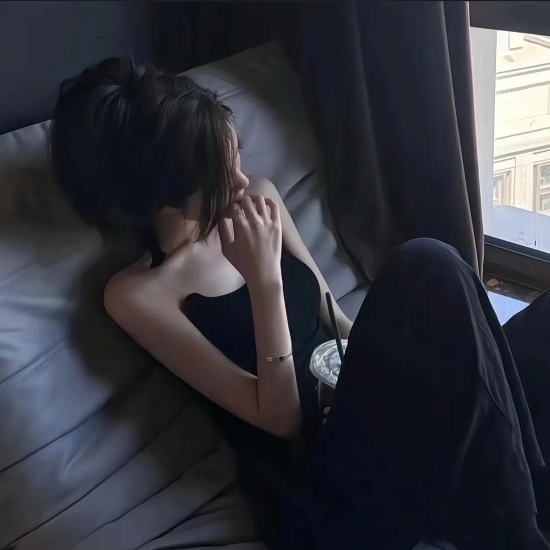 璐璐小姐姐