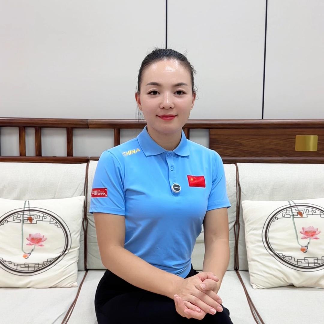 小芬姐助力中老年锻炼